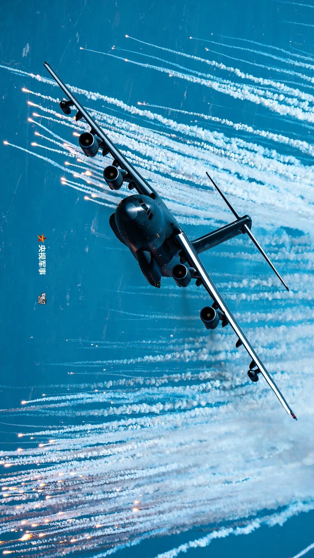 空中怼脸拍战机！震撼+1+1+1+……