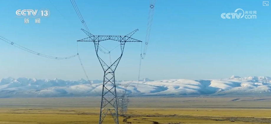 智能调度护航精准转场 “阳光电力”跨越山河点亮万家灯火 | 砥砺奋进七十载 天山南北谱华章