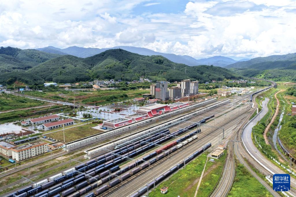 中老铁路开行货物列车突破6万列