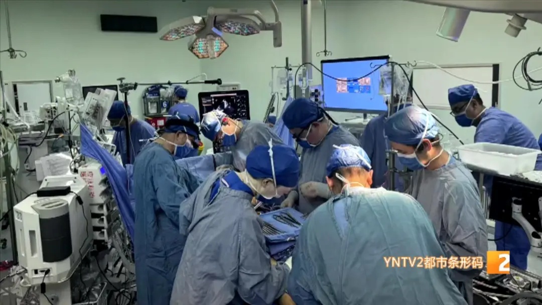 云南省首例！患者在心脏不停跳的情况下植入人工心脏！
