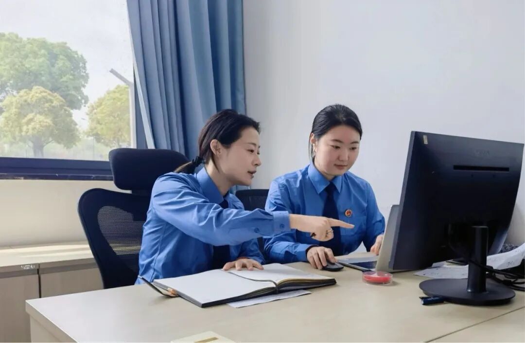 为何“老赖”还能坐一等座出行？