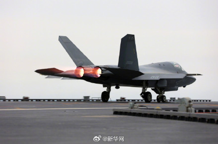 近距离看！歼35在福建舰起降大图来了
