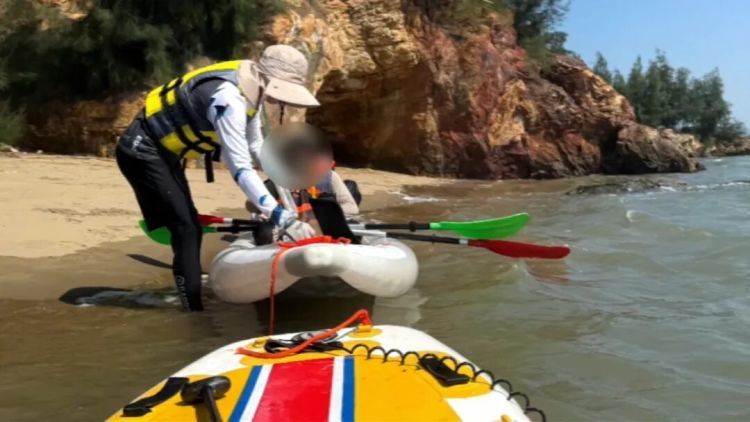 三人被困厦门一海岛！划艇登岛游玩，返程桨丢了……