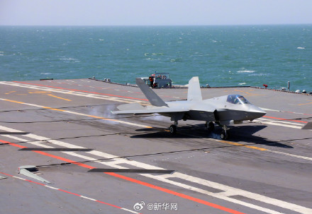 近距离看！歼35在福建舰起降大图来了