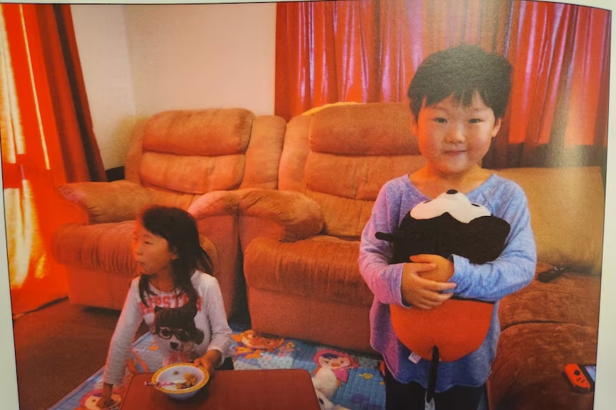 韩裔女子杀女藏行李箱被判有罪，辩称抑郁误杀，陪审团不信