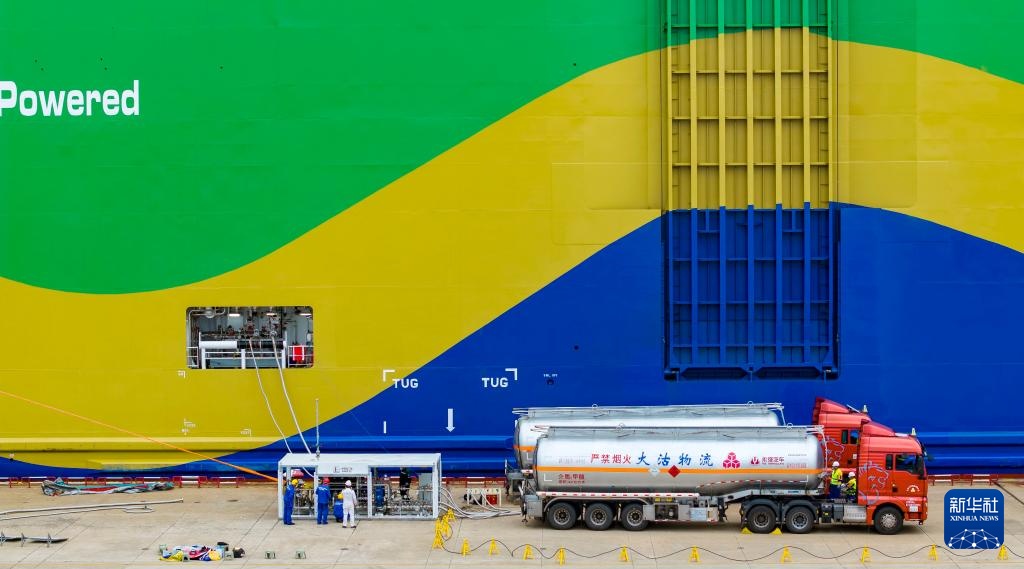 天津港首次实现滚装船绿色甲醇岸基加注