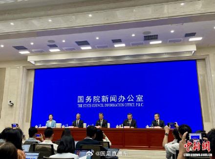 教育部坚决纠正片面追求升学率倾向，下大气力整治超时学习违规补课