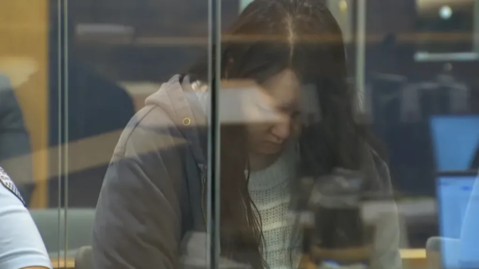 韩裔女子杀女藏行李箱被判有罪，辩称抑郁误杀，陪审团不信