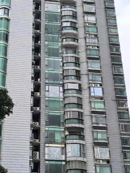 台风登陆前后 警惕小区里的“狭管效应”