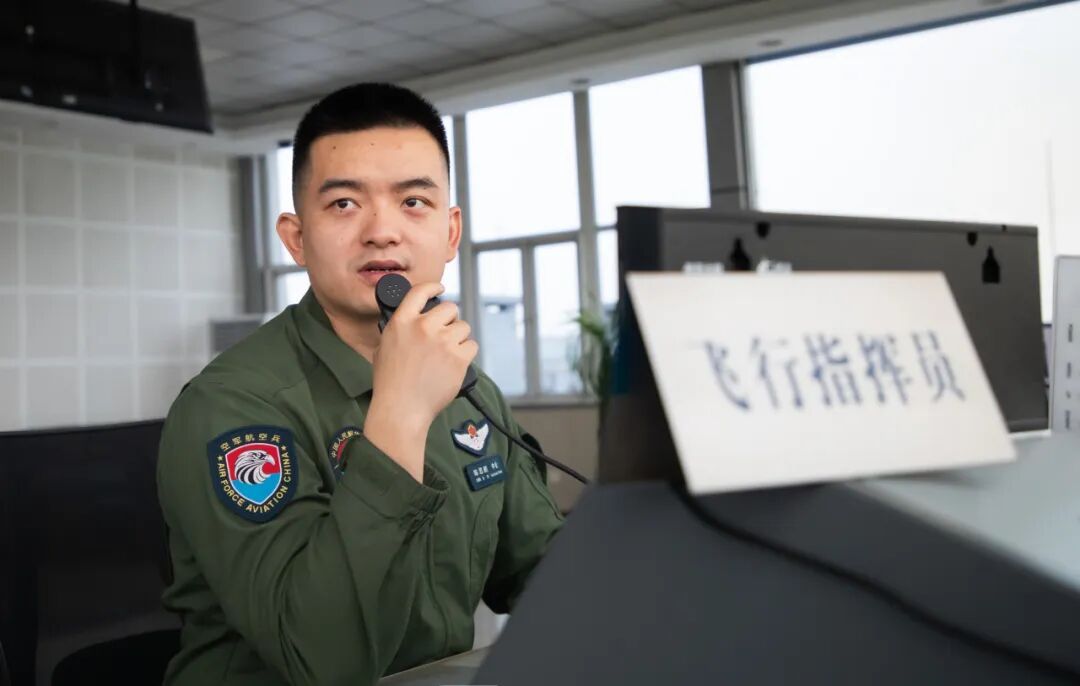 以苍穹，兑现远见——从运-20 飞行员到空军作战参谋，一位中国机长的向战航迹