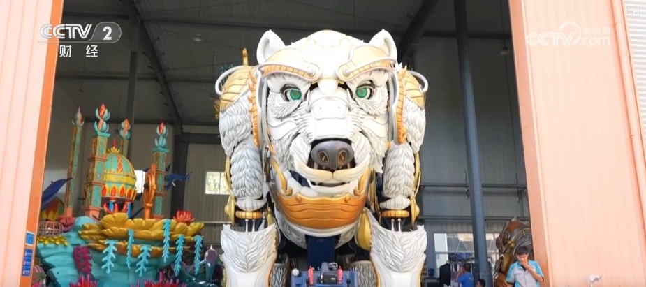 “机械巨兽”“AI学者”……AI赋能激发文旅新活力 数字化转型与降本增效动力十足 “机械巨兽”“AI学者”……AI赋能激发文旅新活力 数字化转型与降本增效动力十足