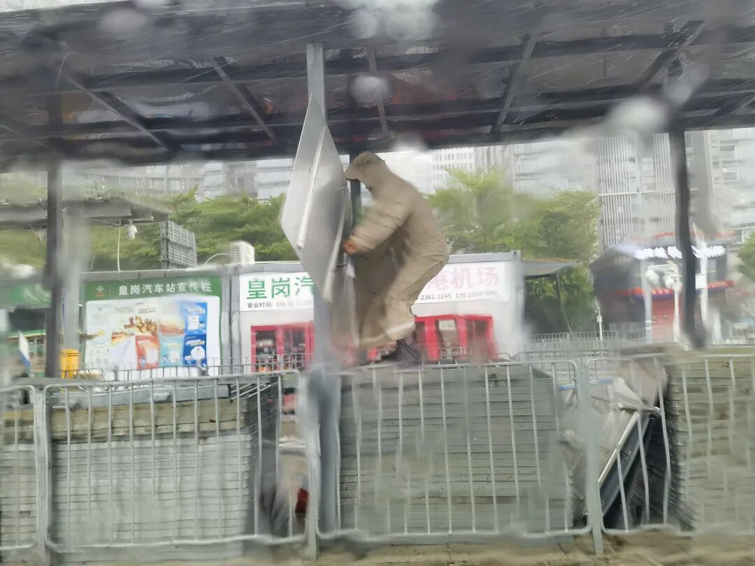 “桦加沙” 掠过深圳近海！记者直击防汛抗台第一线
