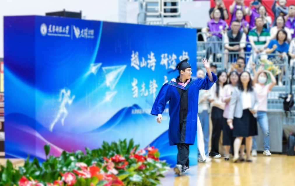 梁靖崑拟入职北京电影学院！今年6月在天津毕业！