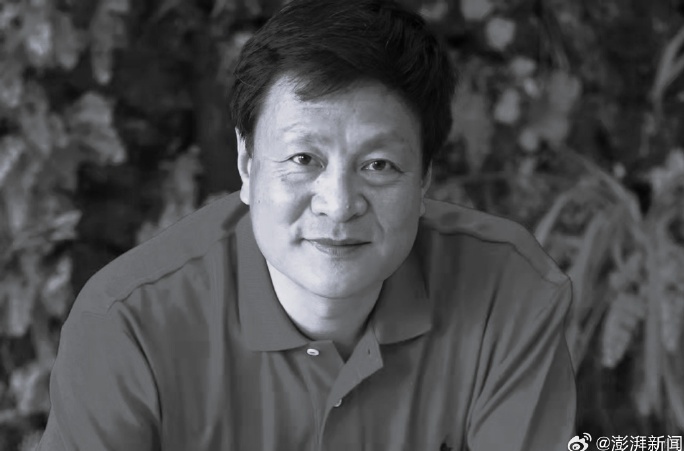 坠机，全部遇难！浙江籍教授不幸遇难，生前最后影像曝光