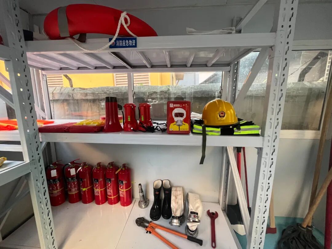 这个“应急小屋”亮相小区,居民直呼:安全感拉满了! 这个“应急小屋”亮相小区,居民直呼:安全感拉满了!