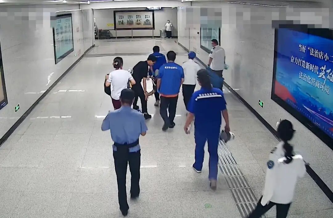 地铁突发！全程17分钟！