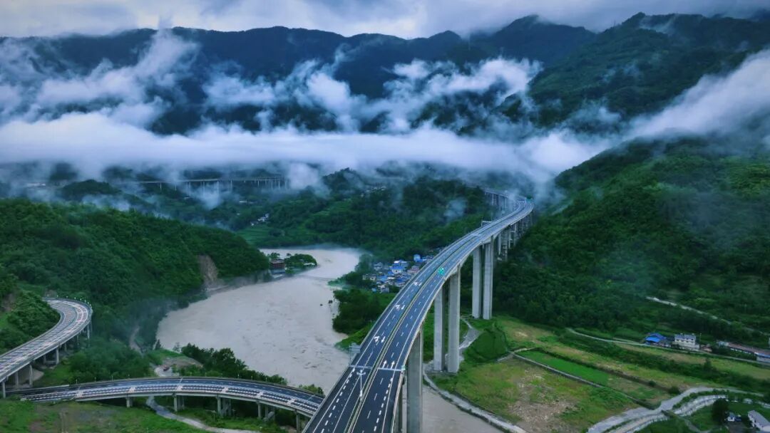 万众瞩目！九绵高速即将全线通车