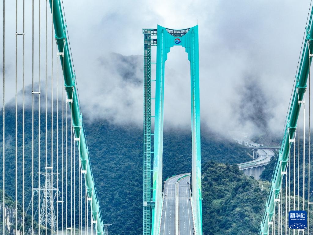 新的世界第一高桥进入建成通车倒计时 新的世界第一高桥进入建成通车倒计时