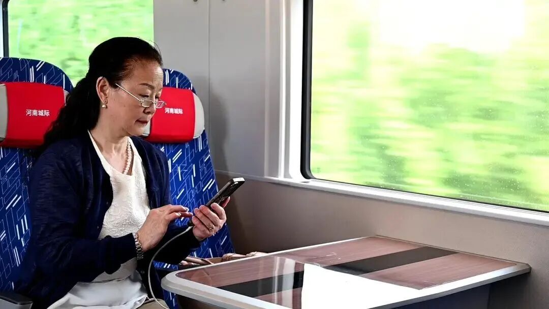 “迷你”动车组火了！网友：可别小看它