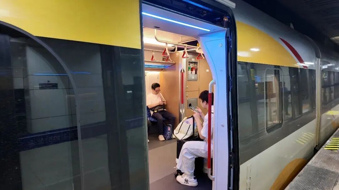 “迷你”动车组火了！网友：可别小看它