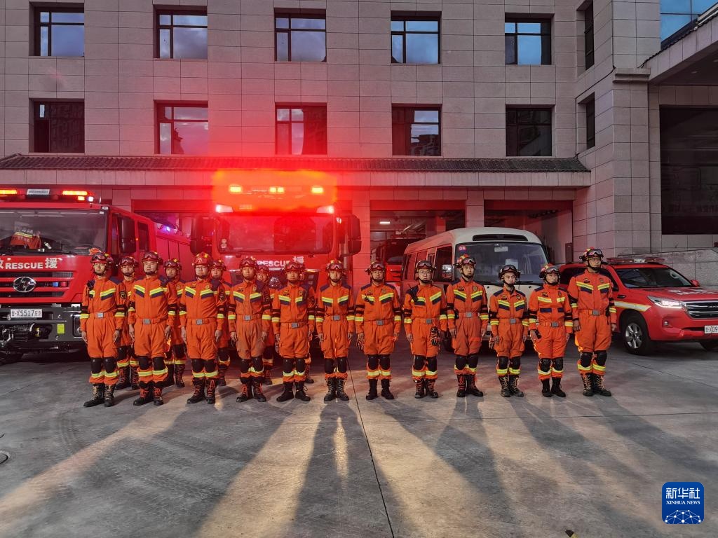 甘肃省陇西县发生5.6级地震 救援力量迅速集结赶赴灾区 甘肃省陇西县发生5.6级地震 救援力量迅速集结赶赴灾区