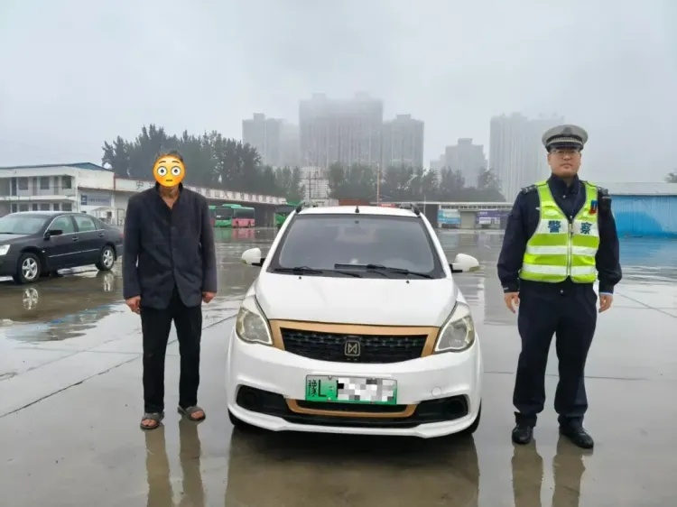 离谱！76岁男子交通违法279条，被记819分，本人：不知道要考驾照
