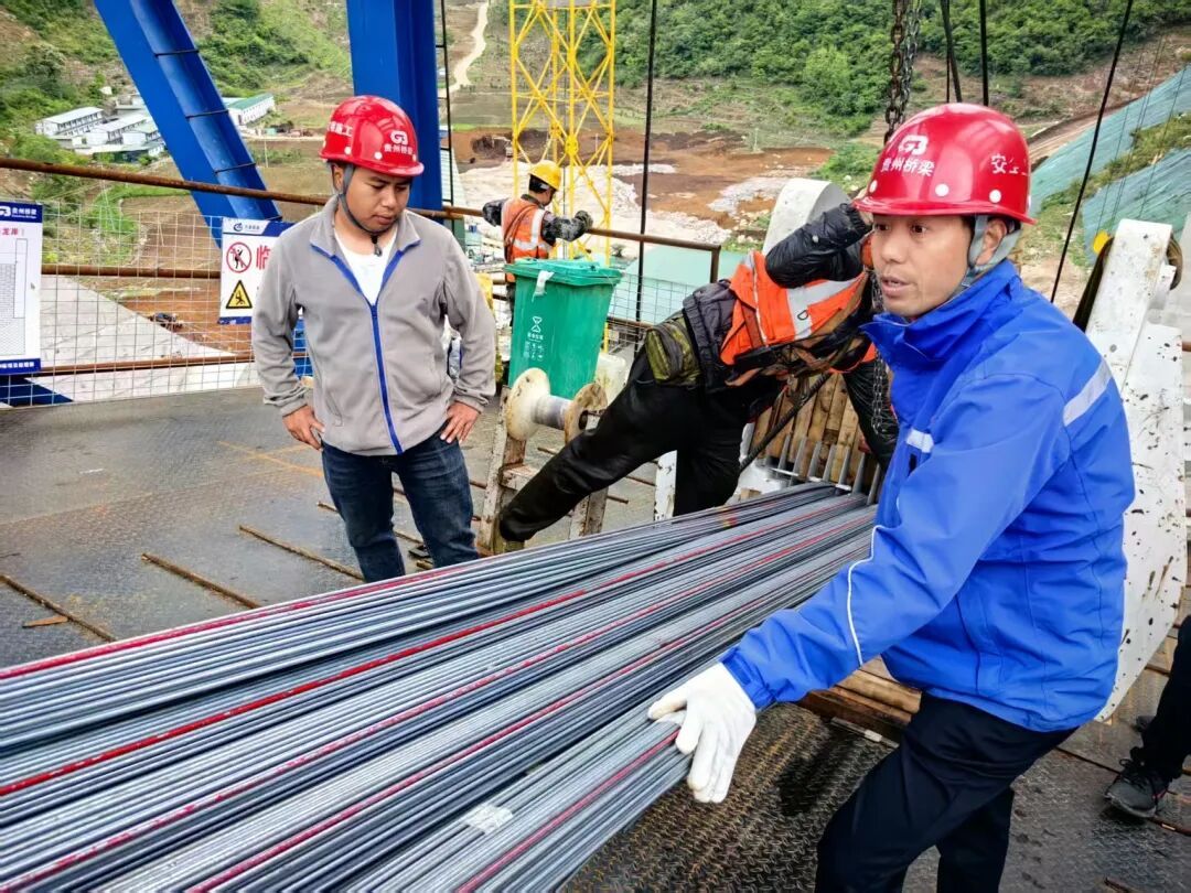我在大国工程当工匠｜他们在“地球裂缝”之上建成世界第一高桥！