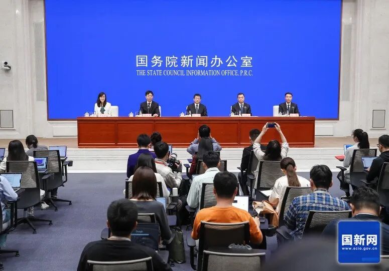 何时出门不堵、新能源车充电、异地还车……“双节”出行，官方最新安排来了！