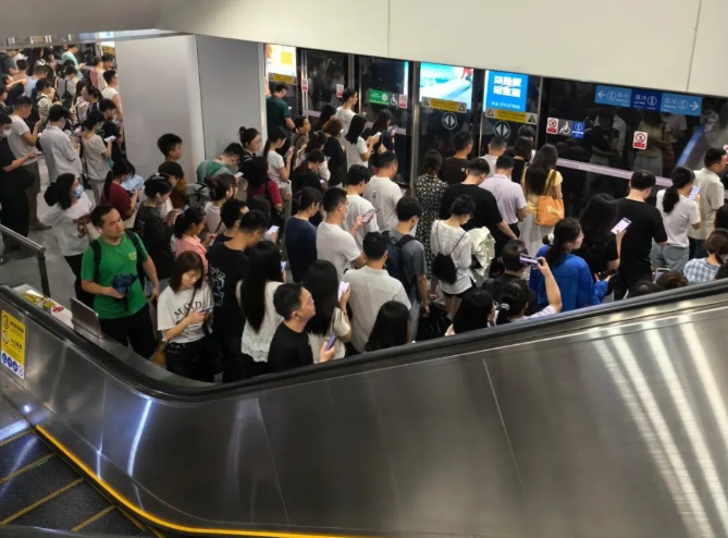 深圳地铁：将延长运营服务时间！