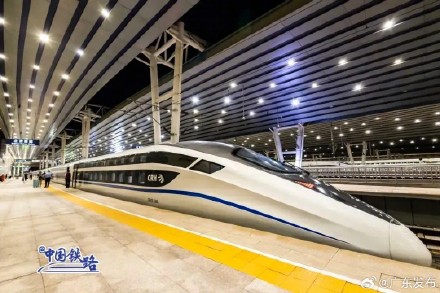 这趟到深圳北的动卧加开