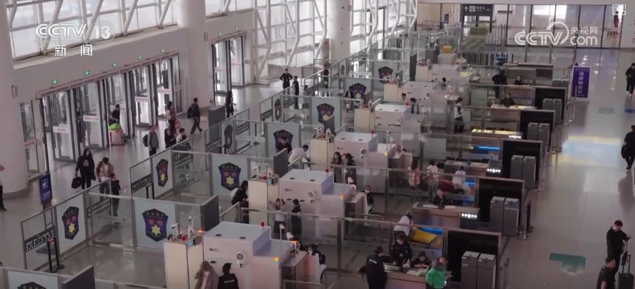 暖心、便民、智慧、精细……多样化服务保障百姓乐享假期顺畅出行