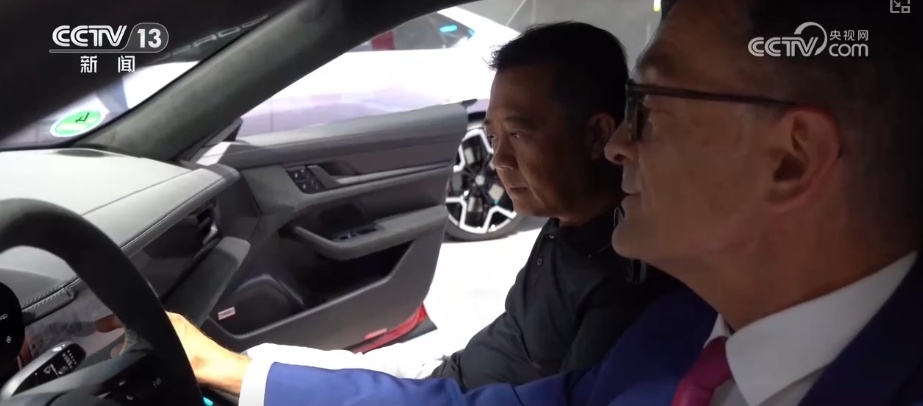 既是“先行者”也是“探索者” 智能新能源汽车产业领先优势激活企业出海新动能