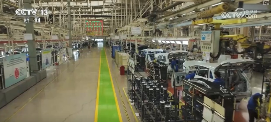 既是“先行者”也是“探索者” 智能新能源汽车产业领先优势激活企业出海新动能