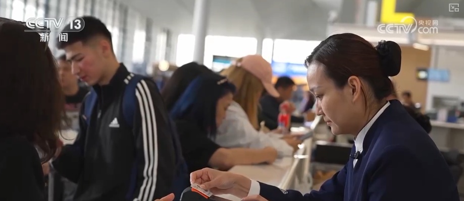 暖心、便民、智慧、精细……多样化服务保障百姓乐享假期顺畅出行