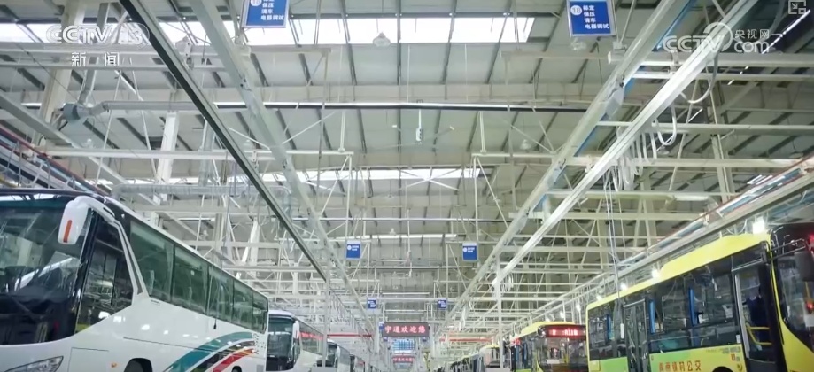 既是“先行者”也是“探索者” 智能新能源汽车产业领先优势激活企业出海新动能