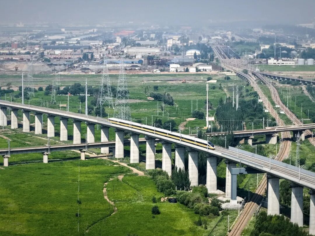 西北便捷进京通道！这条高铁开始试运行