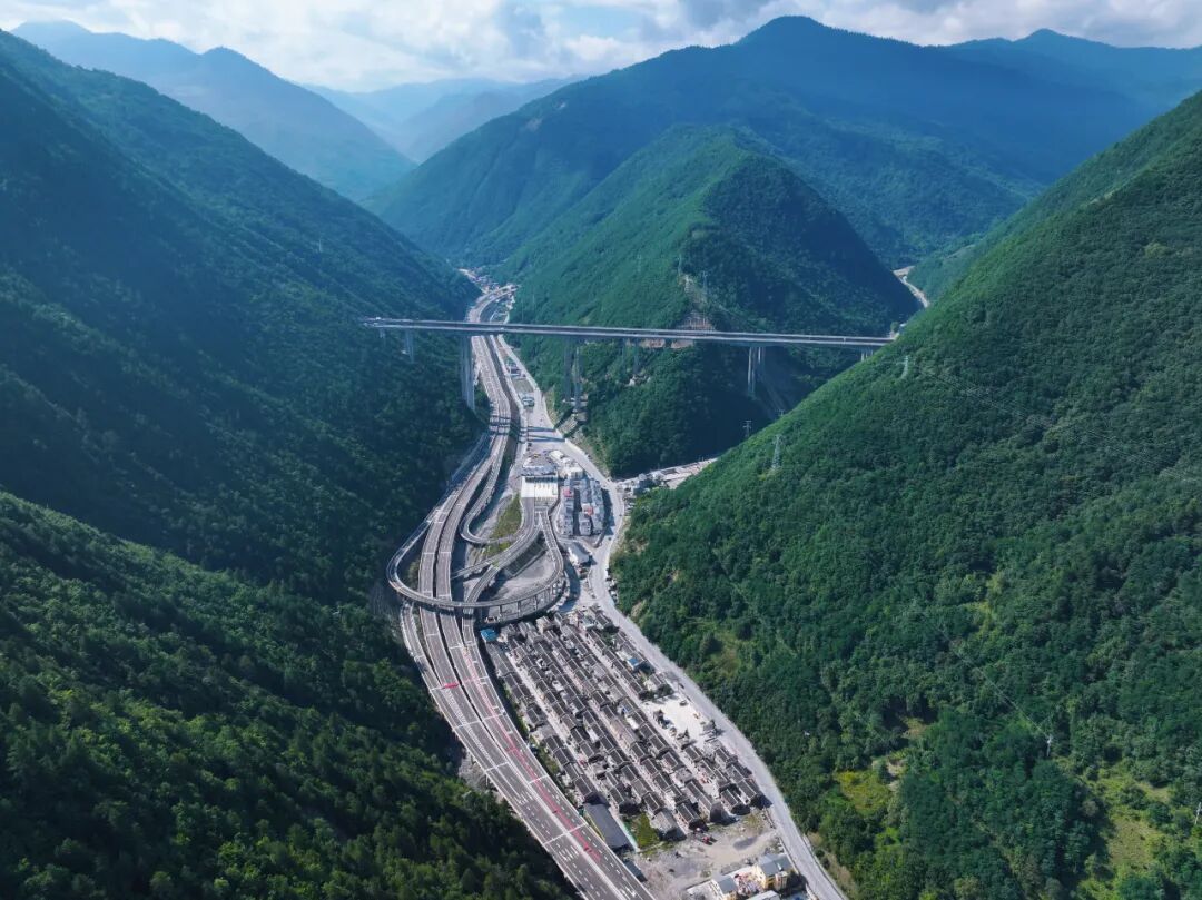 今日12时，九绵高速全线正式通车！