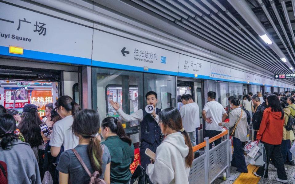 延长运营、大小交路，国庆假期间，长沙地铁将有这些调整