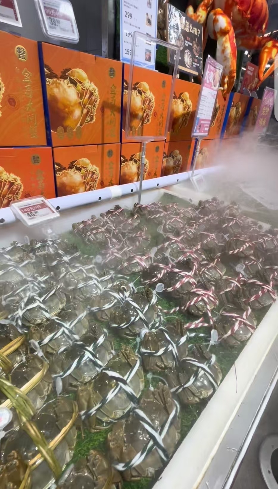 中秋消费市场提前“升温”：“轻装”月饼受青睐，“炫蟹”模式已就位