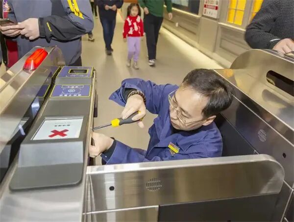 保障国庆假期乘客出行，哈尔滨地铁增加列车、缩短运营间隔