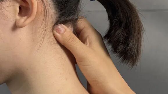 跑长途必备!按按这几个穴位比膏药还管用,专治各种“不服”→ 跑长途必备!按按这几个穴位比膏药还管用,专治各种“不服”→