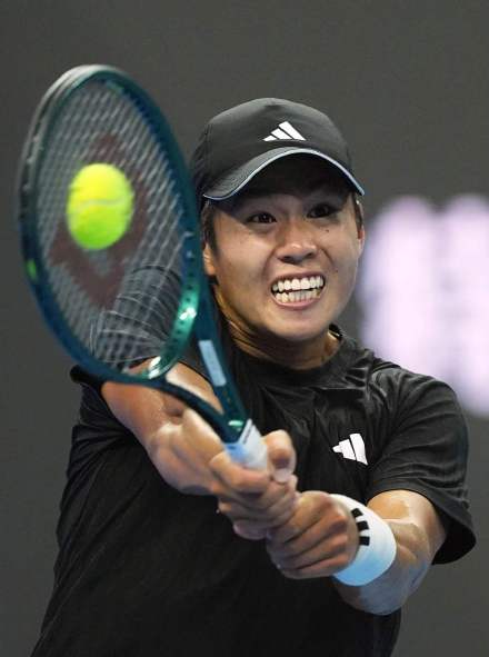 中网梅德韦杰夫因伤退赛 勒纳·钱晋级决赛