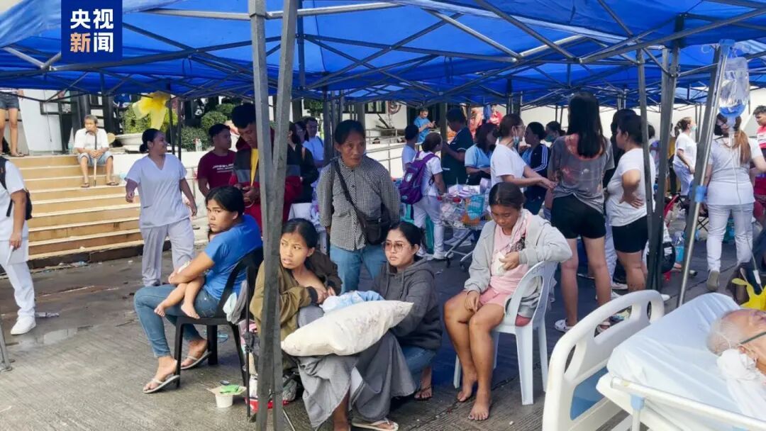菲律宾6.9级地震已致69死，余震795次！建筑倒塌、选美佳丽狂奔！我使馆紧急提醒