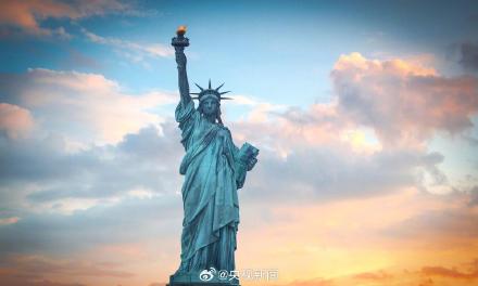 自由女神像没钱点火炬