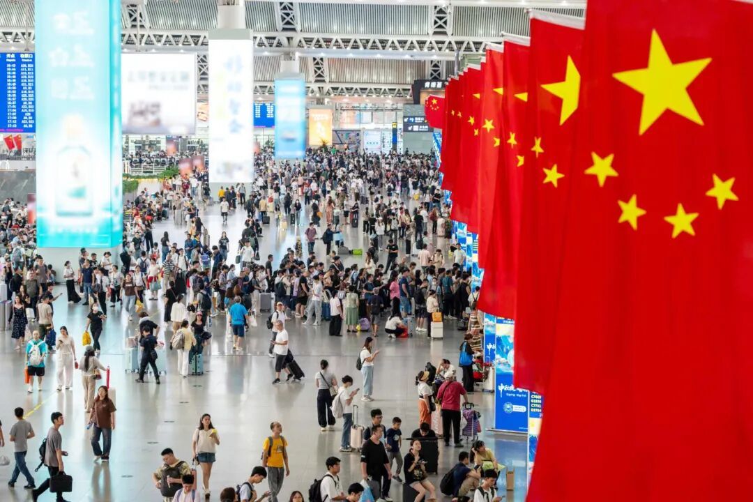 增加运力！复兴号都“拼起来”跑了！