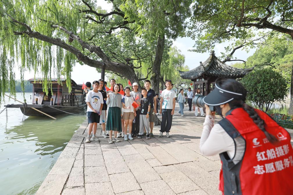 五湖四海、大江南北，最爱的这抹中国红！