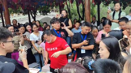 荣昌政府食堂中午接待游客2700人 荣昌政府食堂中午接待游客2700人
