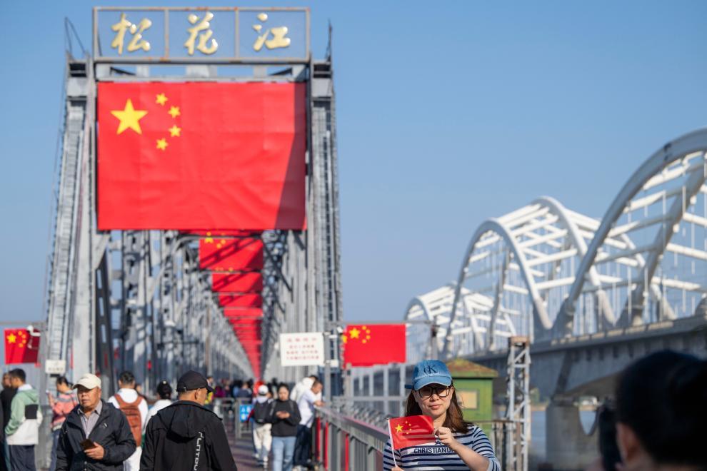 五湖四海、大江南北，最爱的这抹中国红！