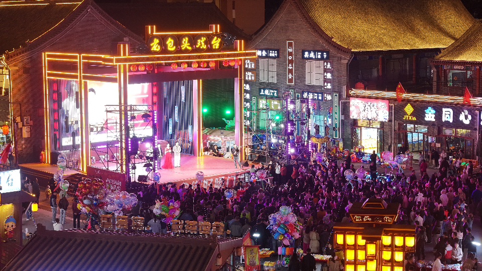 包头市东河区双节漫游：邂逅百年风情与舌尖狂欢