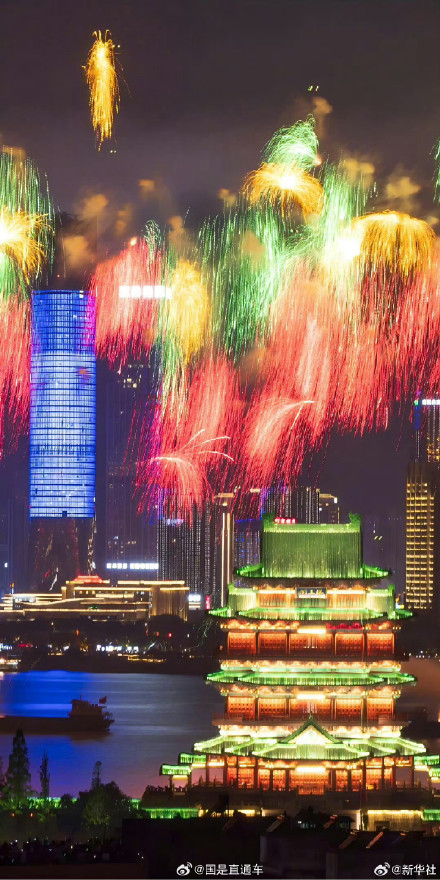 收藏！滕王阁烟花同框壁纸